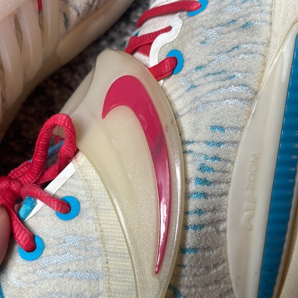 Great condition! KD 14 “Multi-Color” Size 7 - Picture 13 of 13